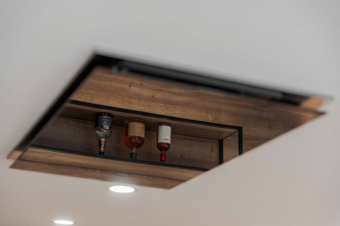 Tato kuchyňská linka byla zrealizována pro našeho zákazníka v Lanškrouně (autor projektu: Lenka Hofericová – kuchyňské studio Litomyšl).