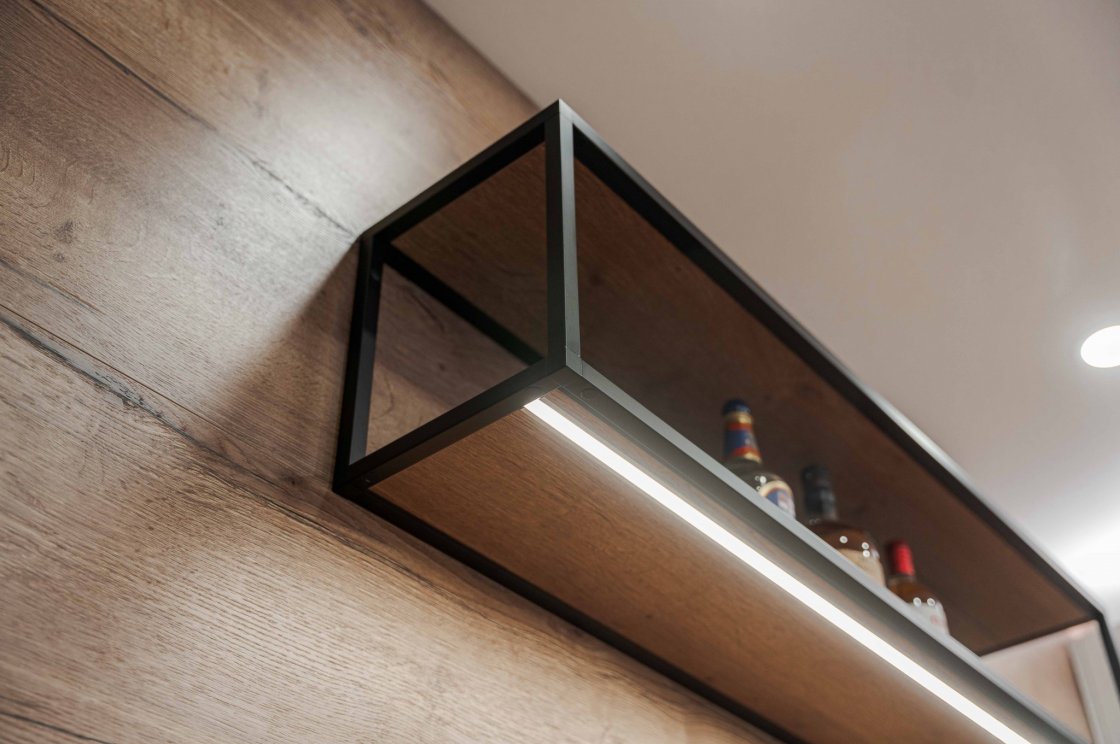 Tato kuchyňská linka byla zrealizována pro našeho zákazníka v Lanškrouně (autor projektu: Lenka Hofericová – kuchyňské studio Litomyšl).